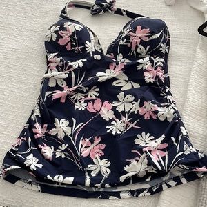 Bathing suit top only sz 10